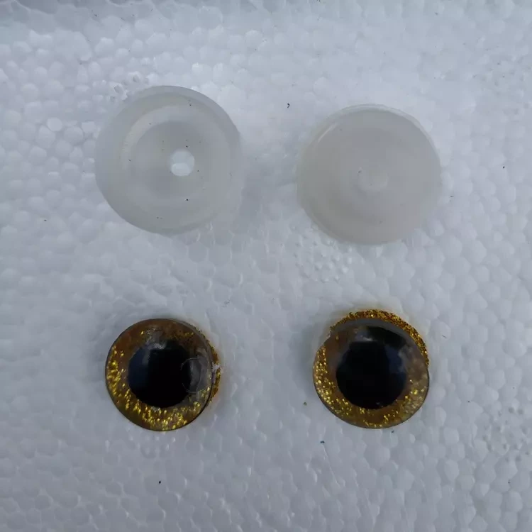 Глазки для игрушек винтовые с блестками на безопасном креплении желтые 14 мм.